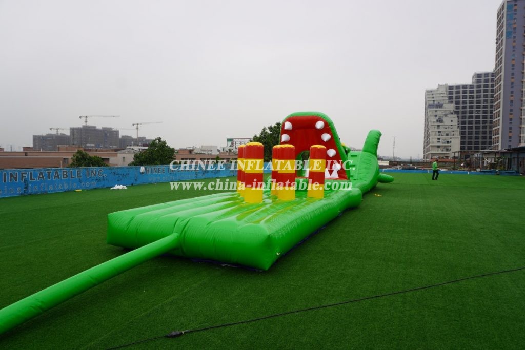 T10-109 Crocodile Theme Inflatable Obstacle Course Inflatable Water Sport Game For Kids Party Events