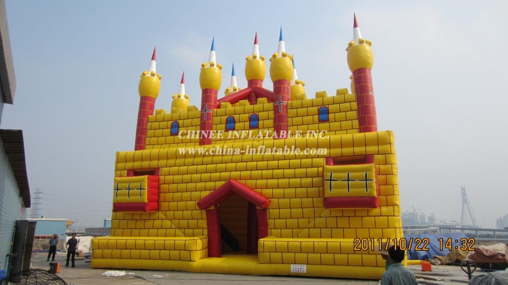 T6-323 Giant Inflatable Castles Outdoor Kids