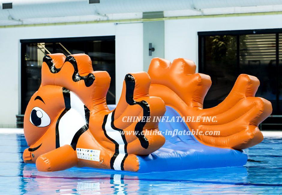 WG1-009 Clown Fish Water Sport Games For Pool