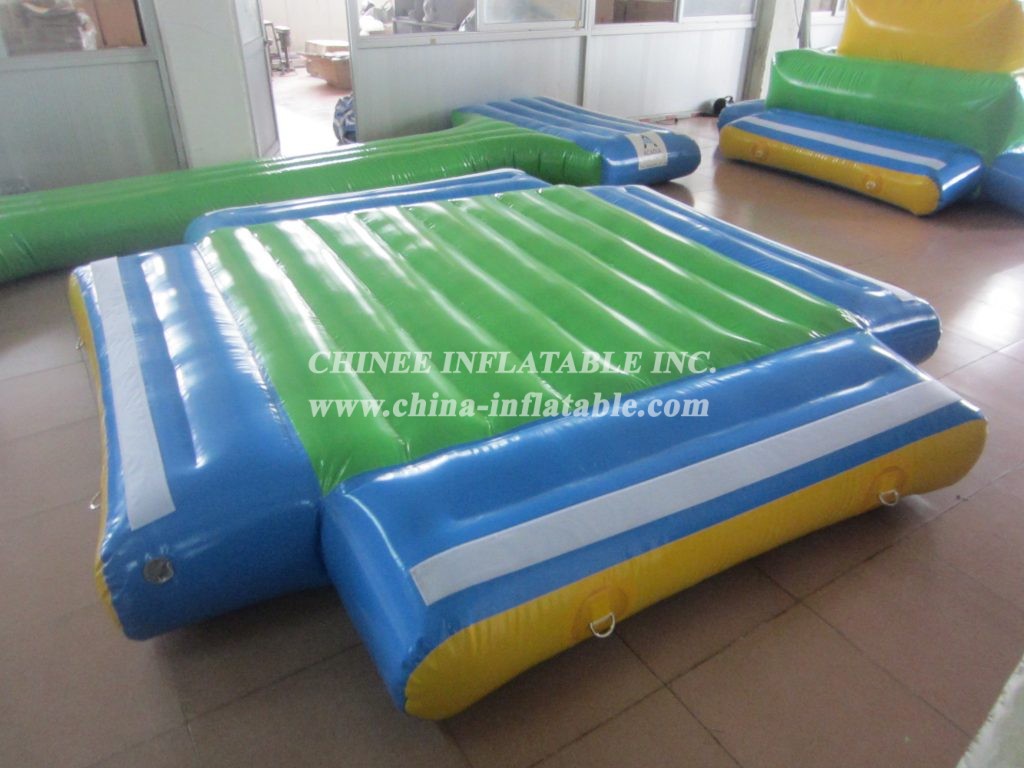 T10-239 Junction Inflatable Water Sport Game