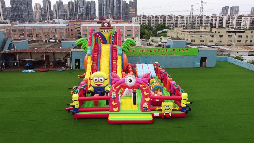 T6-859 Giant Minion Slide Playground