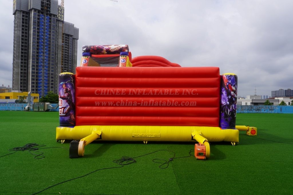 T6-823 Marvel & DC Superheroe Bouncy Castle