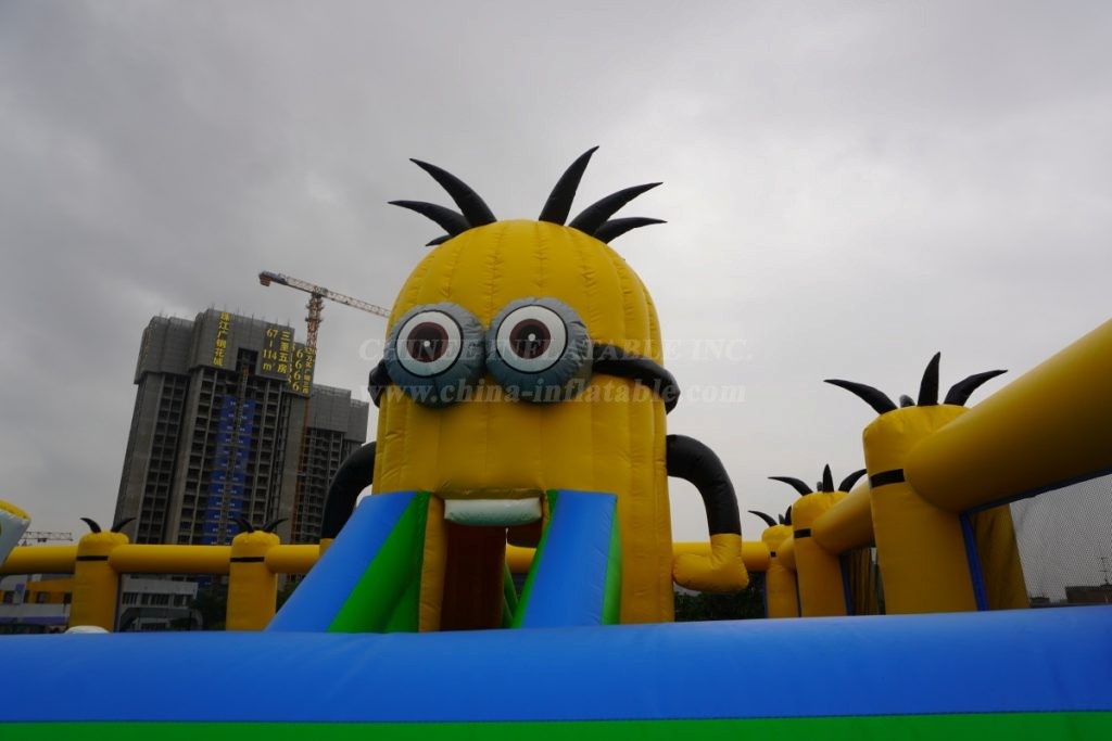 T6-867 Minion Inflatable Playground