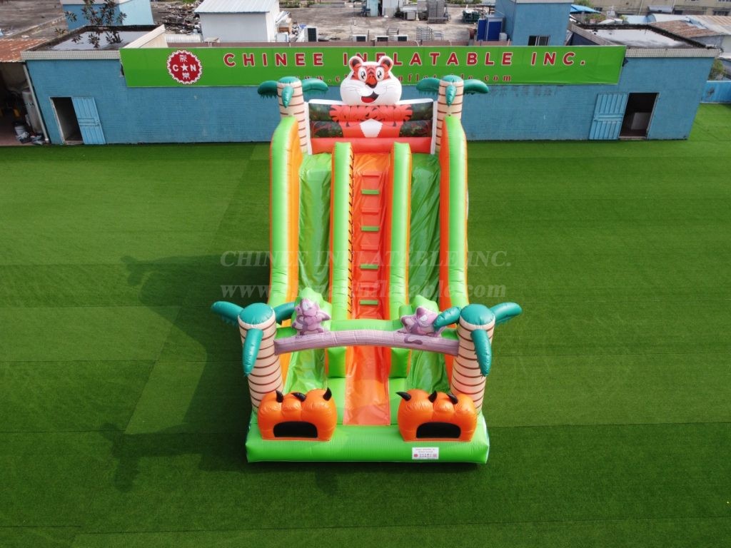 T8-4313 Tiger Inflatable Slide