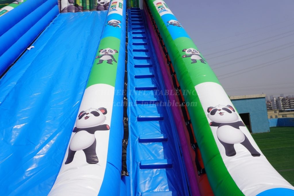 GS1-001B Giant Panda Castle Inflatable Slide