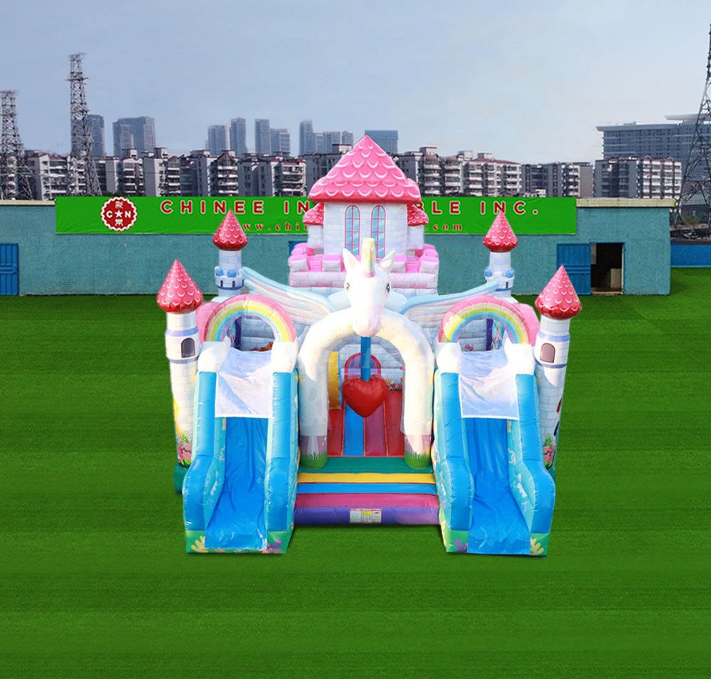 T2-8017 Unicorn bouncer castle