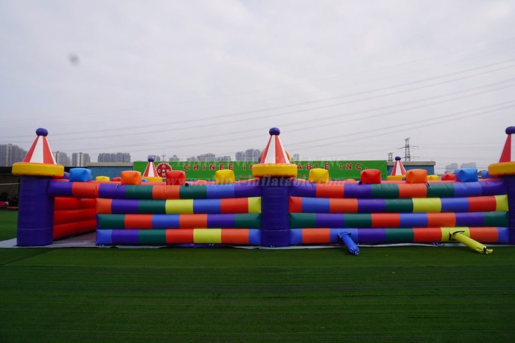 T11-6000 Large Inflatable Maze