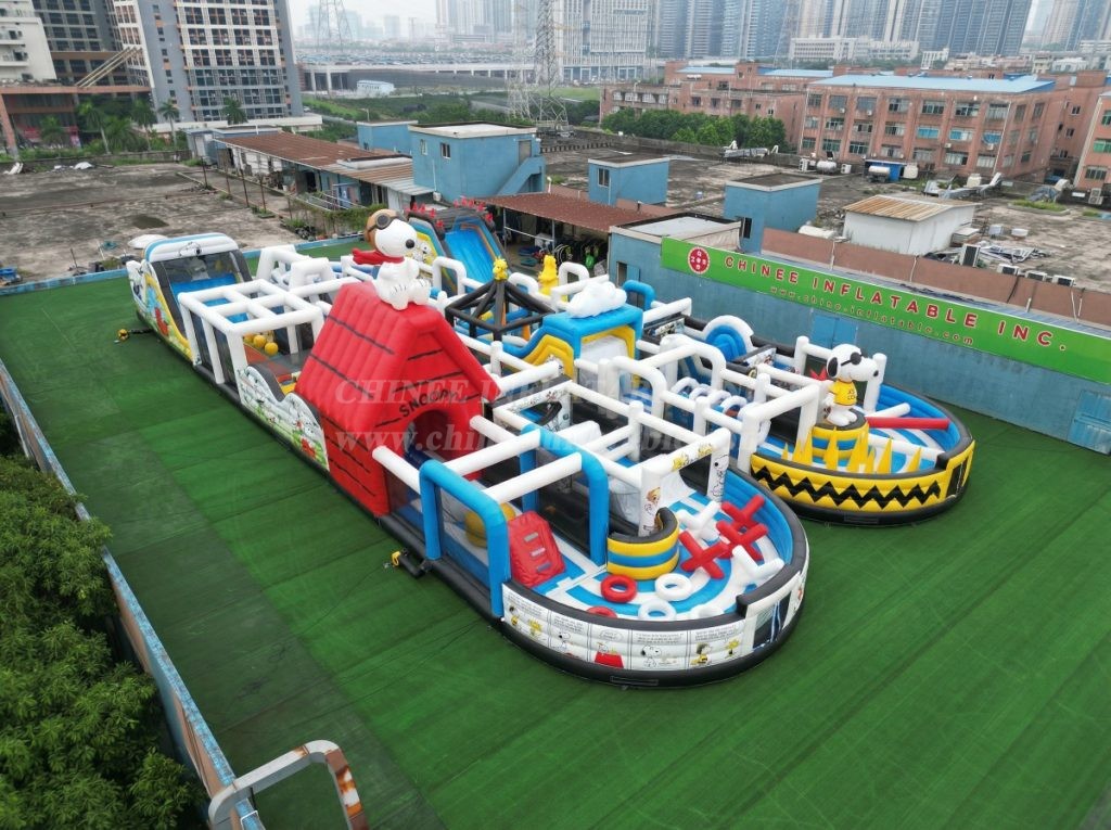 CR2-112 Snoopy Theme Challenging Run Giant Inflatable Obstacle Courses