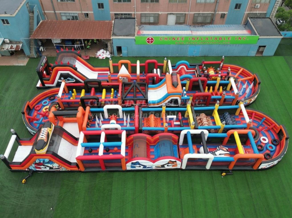 CR2-327 Sneakers Theme Challenging Run Giant Inflatable Obstacle Courses