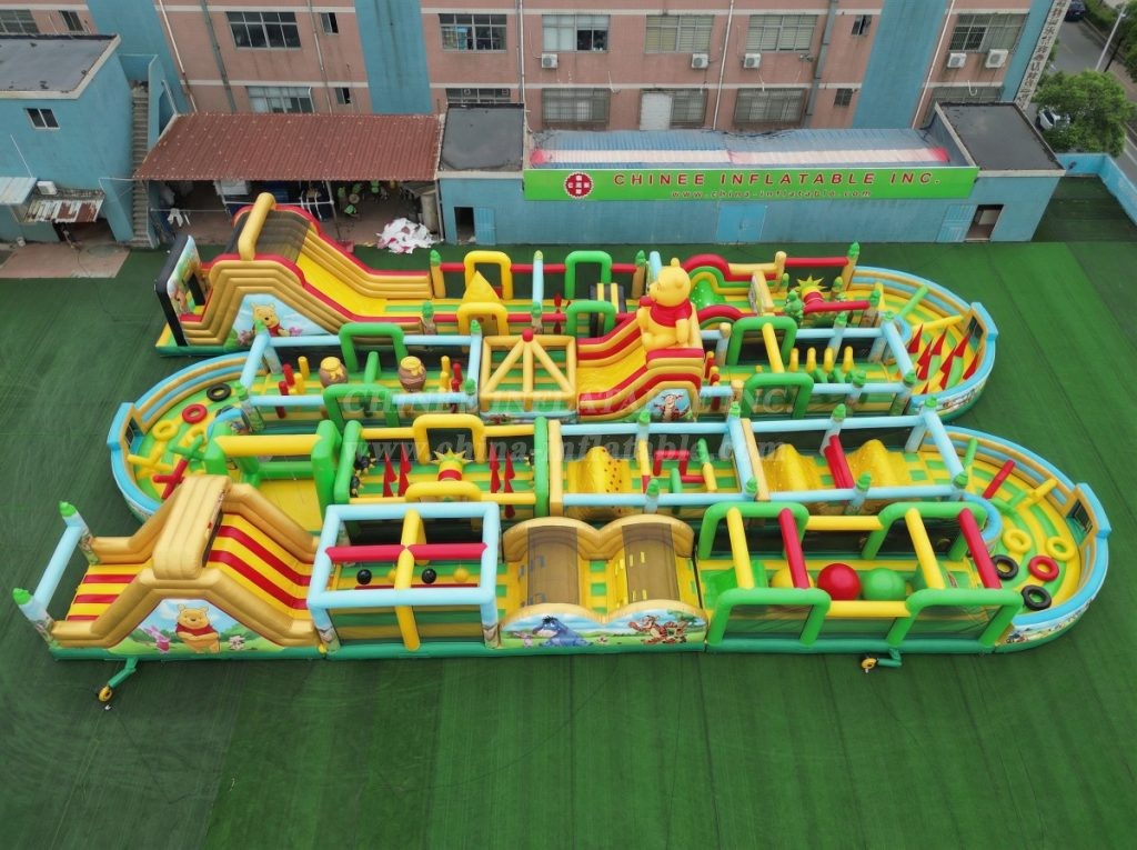 CR2-339 Winnie the Pooh Theme Challenging Run Giant Inflatable Obstacle Courses