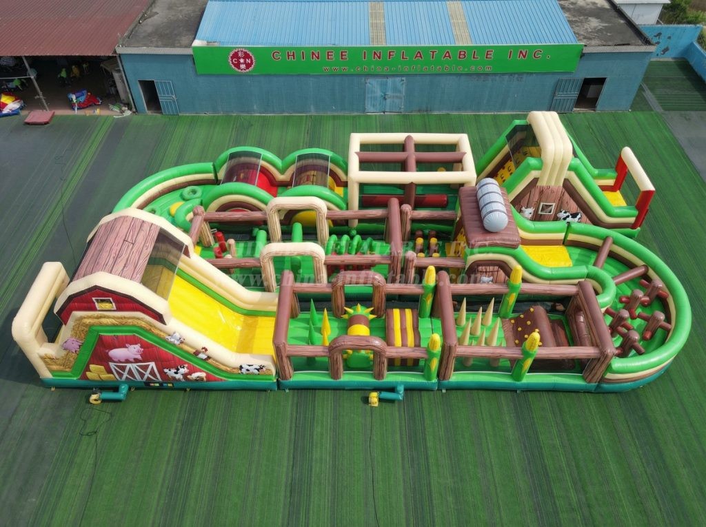 CR2-382 Farm Theme Challenging Run Giant Inflatable Obstacle Courses