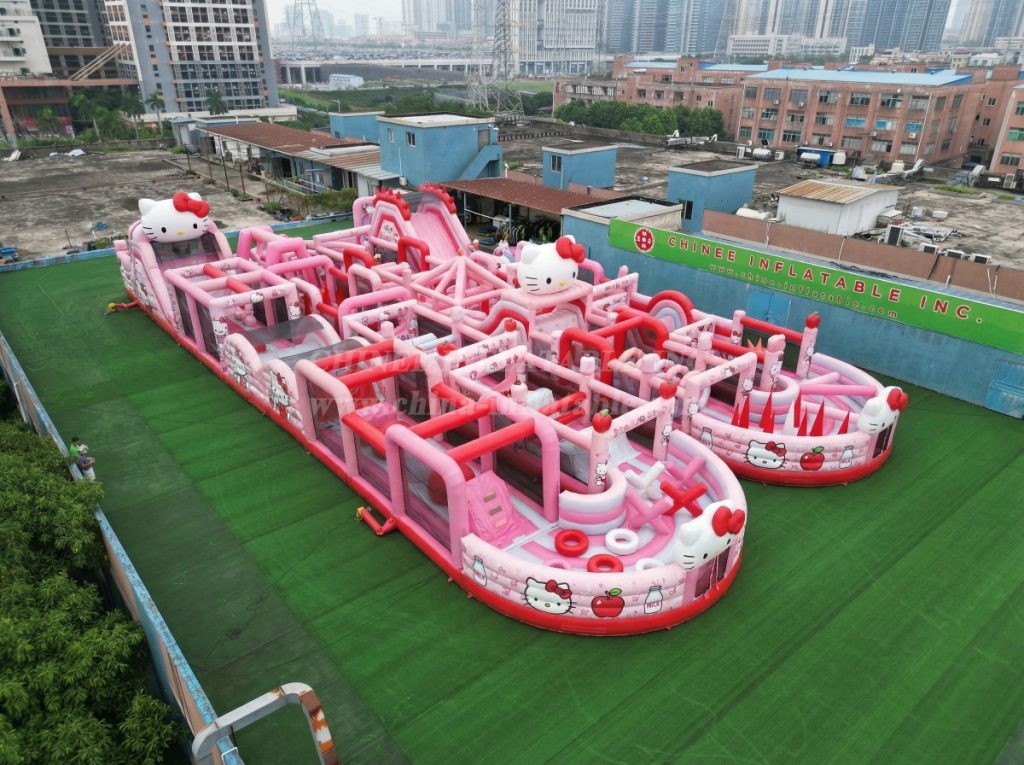 CR2-53 Hello Kitty Theme Challenging Run Giant Inflatable Obstacle Courses