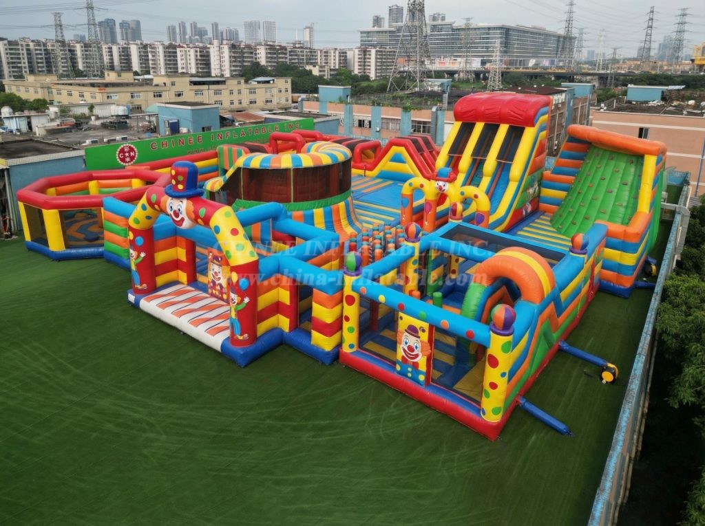 GF3-127 Clown Theme Inflatable Park