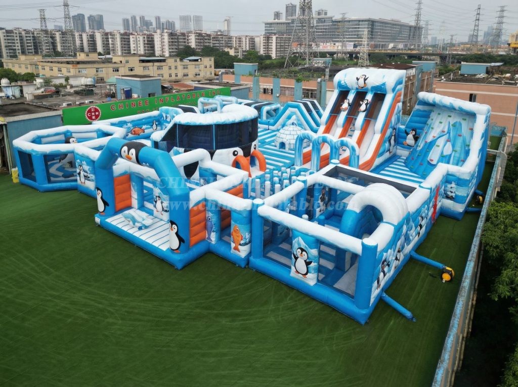 GF3-206 Penguin Theme Inflatable Park