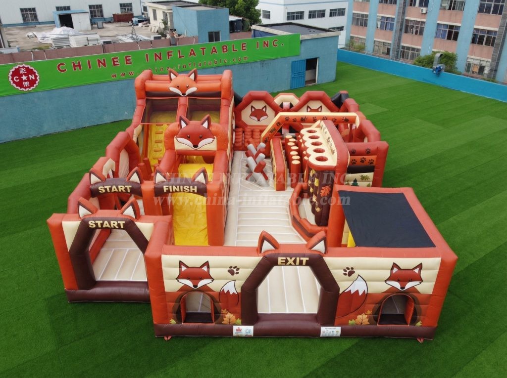 GF3-327 Fox Theme Inflatable Park