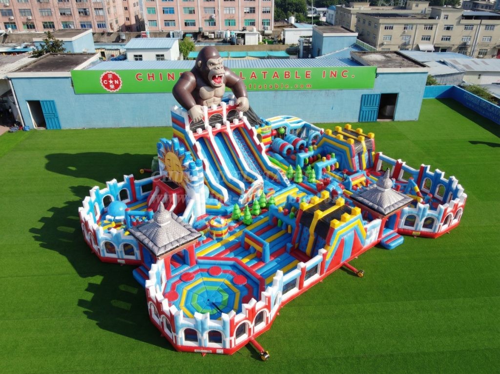 GF3-471 King Kong Theme Inflatable Park
