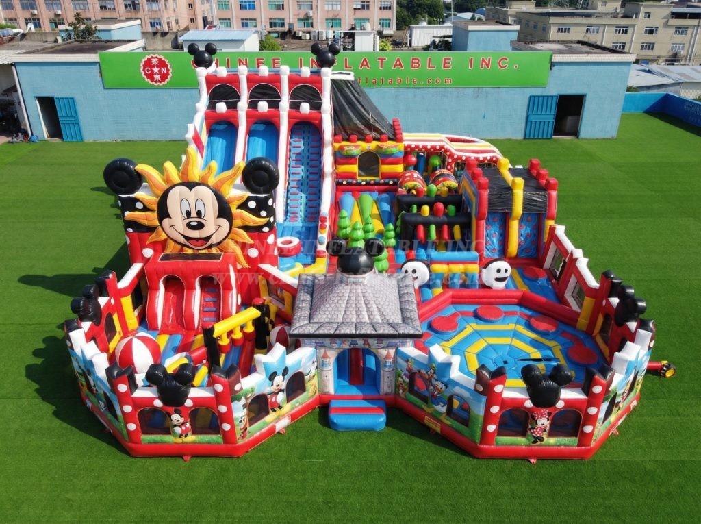 GF3-476 Mickey & Minnie Theme Inflatable Park