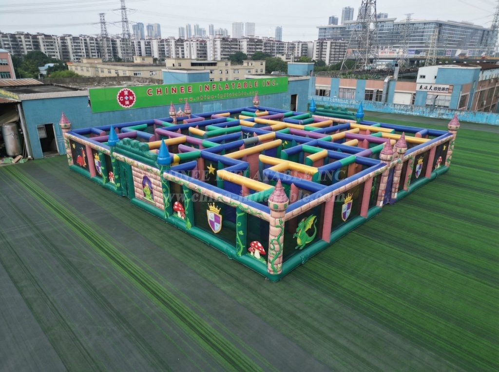 MAZE1-54 Fairy Tale Theme Inflatable Maze