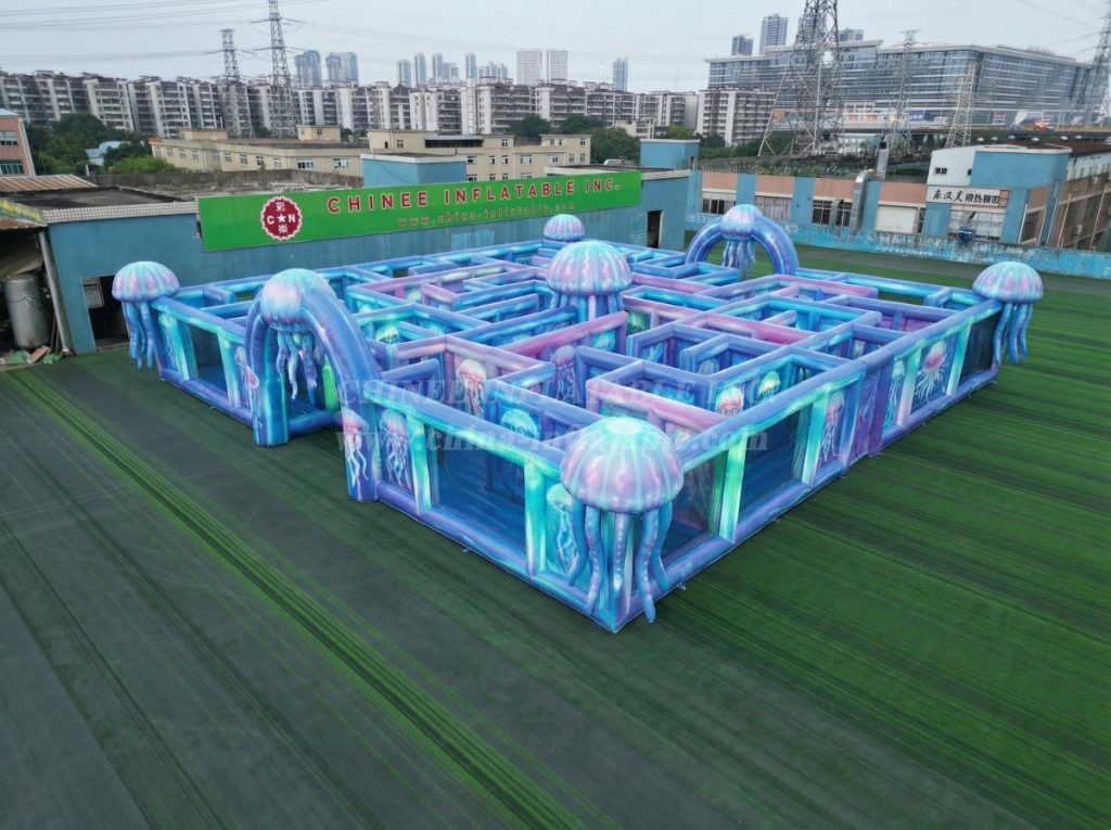 MAZE1-75 Jellyfish Theme Inflatable Maze