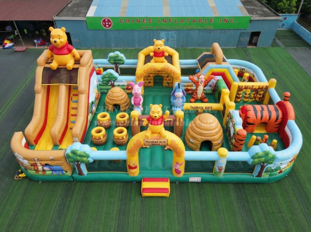 GF3-635 Winnie the Pooh Theme Inflatable Park