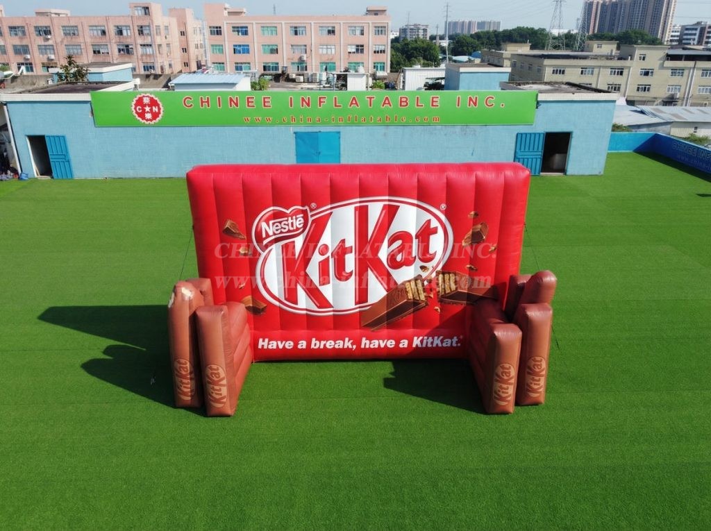 S4-2061 KitKat Inflatable Advertising Sign