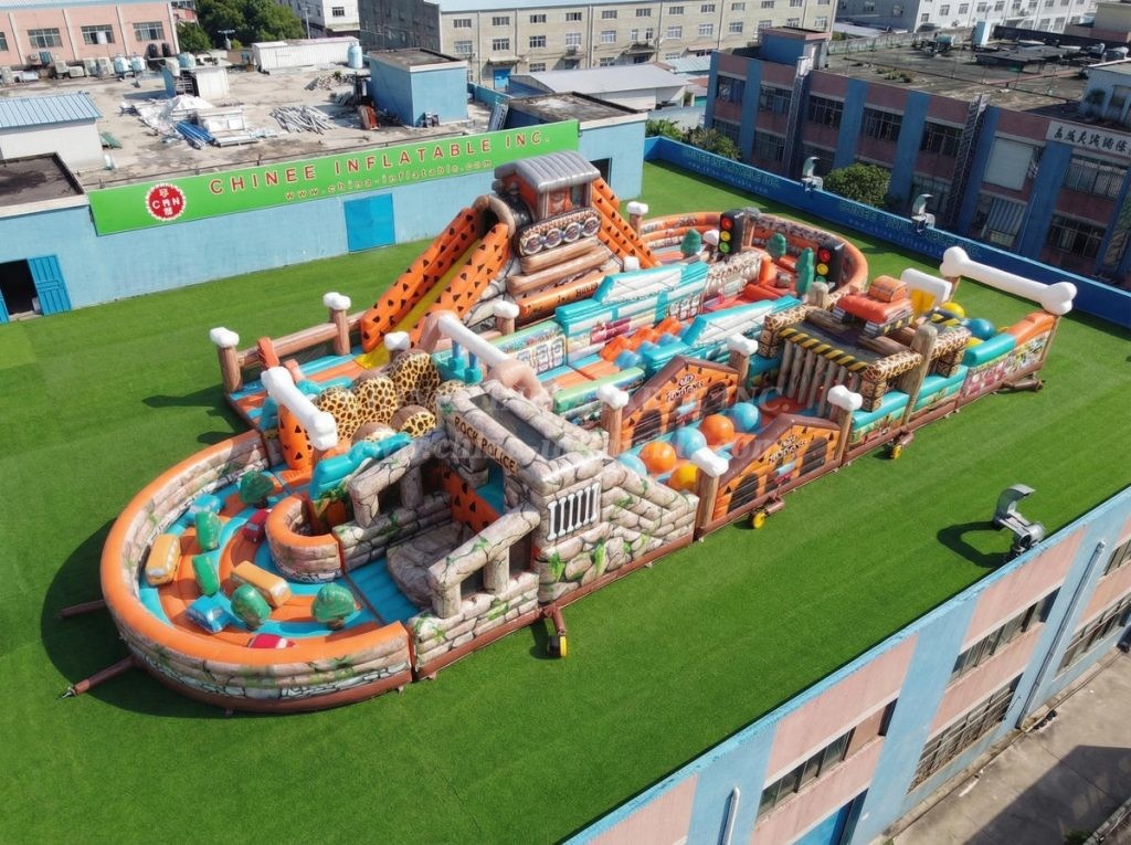 CR2-525 The Flintstones Theme Ginat Inflatable Obstacle Courses Challenging Run