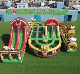 CR2-795 Farm Theme Giant Inflatable Obstacle Courses Challenging Run