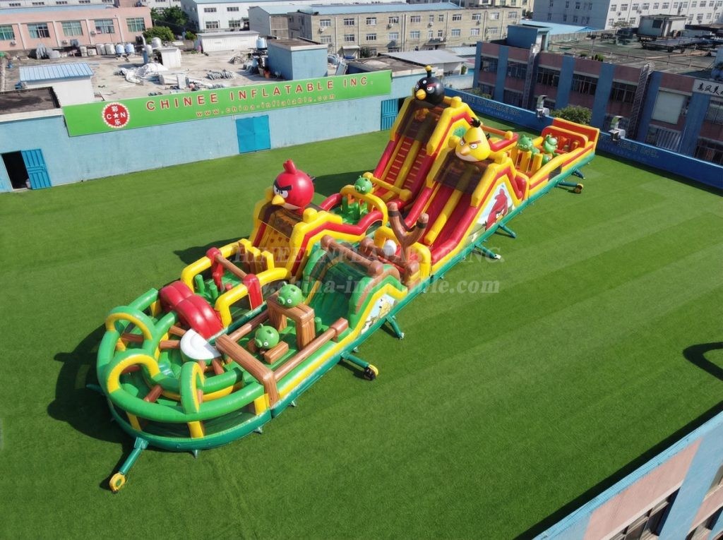 CR2-858 Angry Birds Theme Giant Obstacle Course Challenging Run