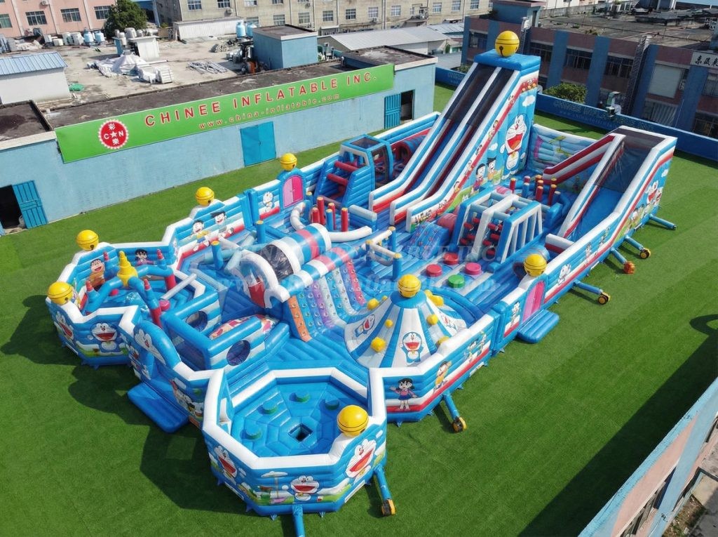 GF3-1065 Doraemon Theme Inflatable Park