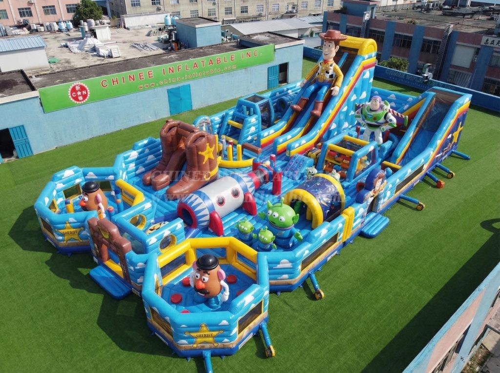 GF3-1121 Toy Story Theme Inflatable Park