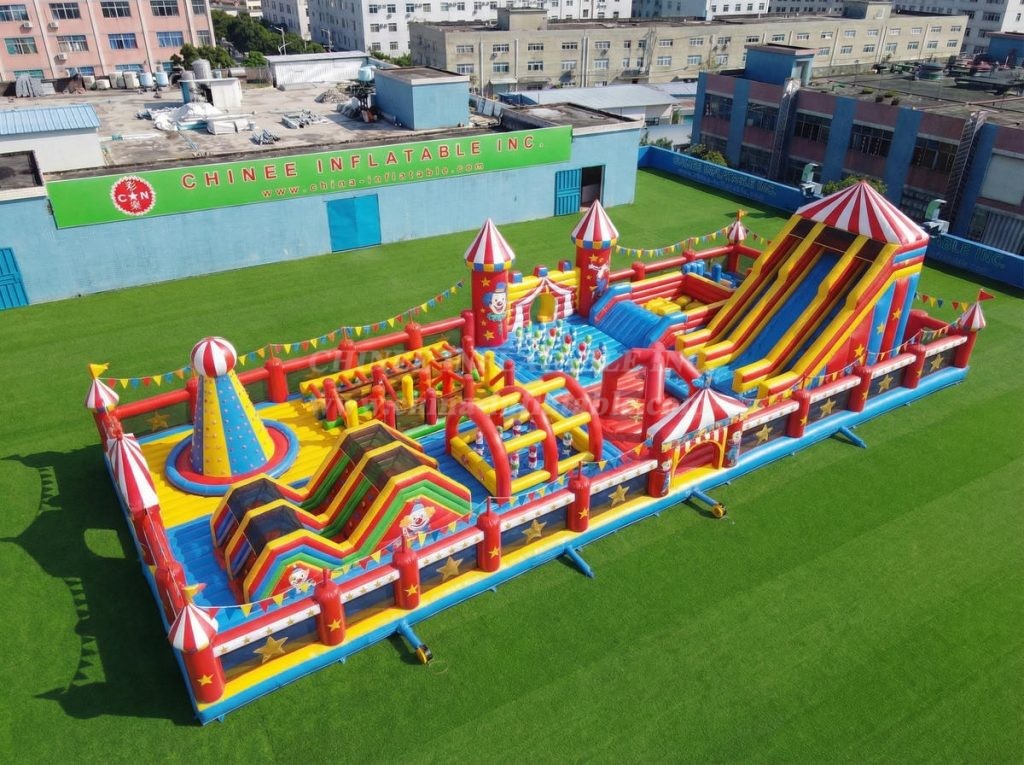 GF3-1134 Circus Theme Inflatable Park