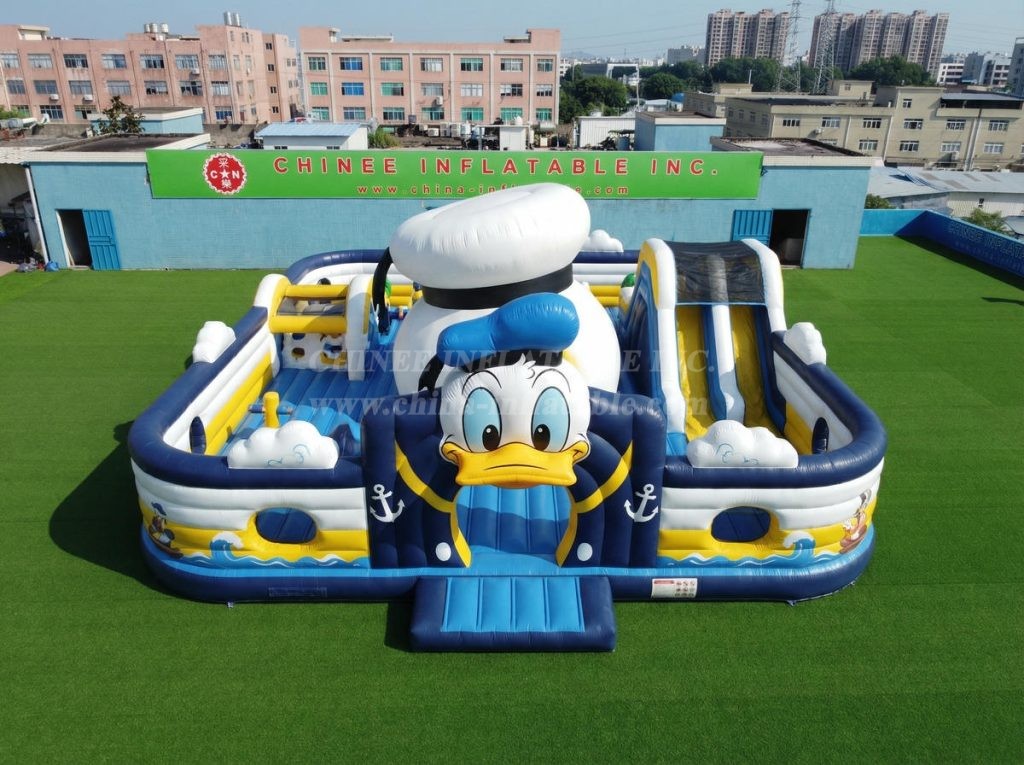 GF3-1201 Donald Duck Theme Inflatable Funcity