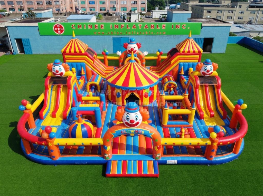 GF3-1322 Clown Theme Inflatable Park