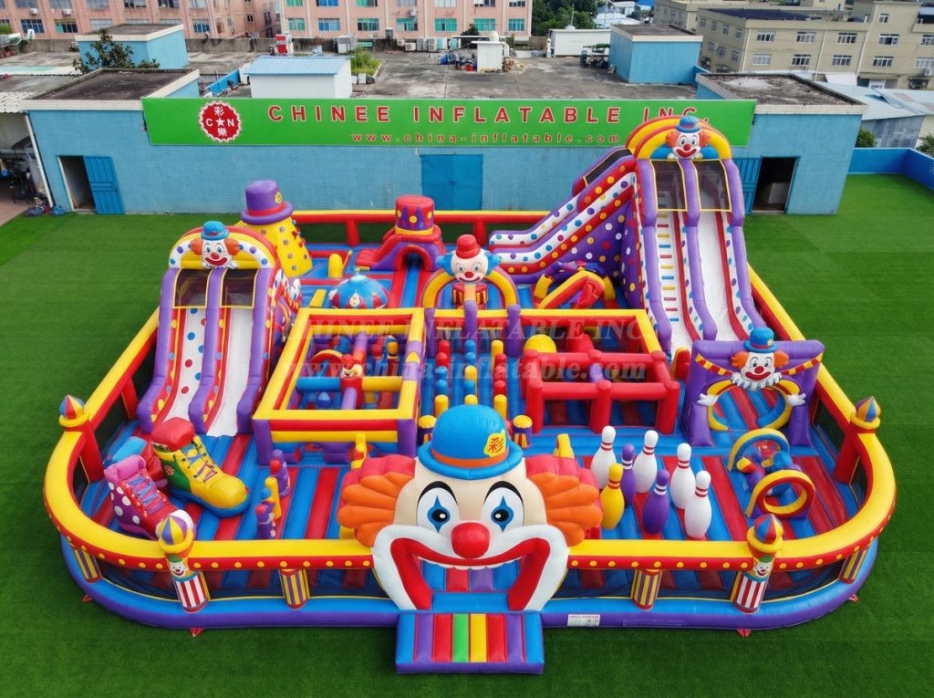 GF3-1326 Clown Theme Inflatable Park