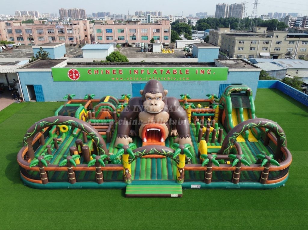 GF3-1349 King Kong Theme Inflatable Park