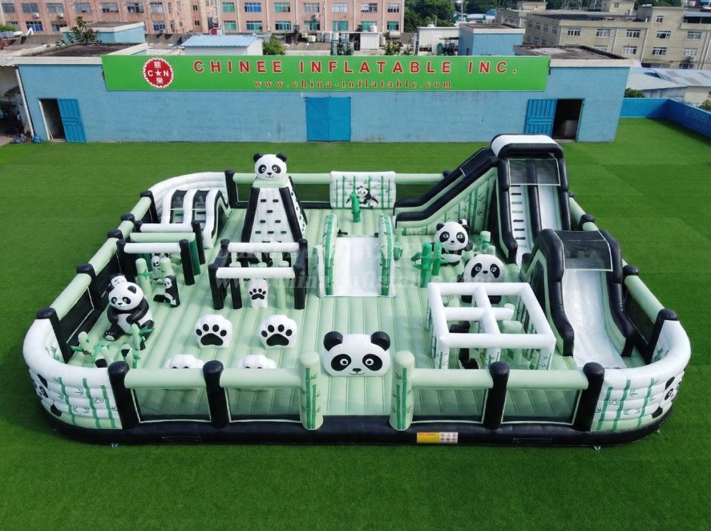 GF3-1376 Panda Theme Inflatable Park
