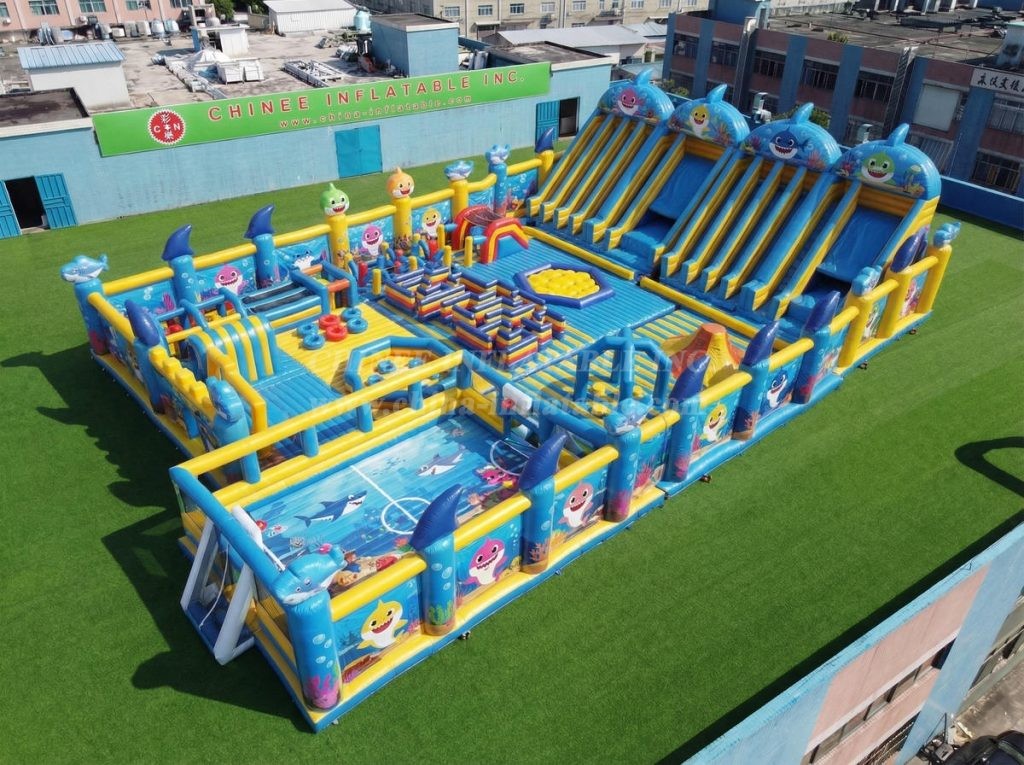 GF3-642 Baby Shark Theme Giant Inflatable Park
