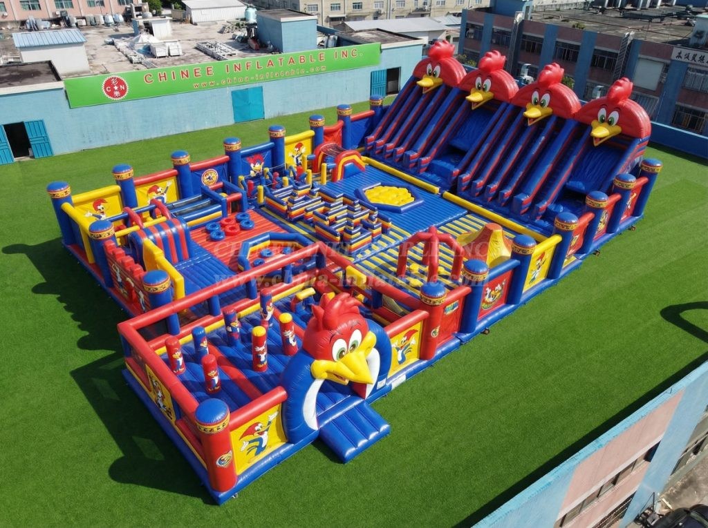 GF3-697 Woody Woodpecker Theme Giant Inflatable Park