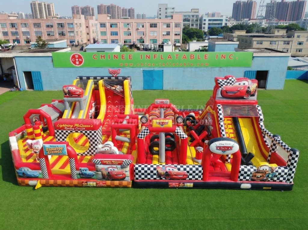 GF3-856 Cars Theme Inflatable Park