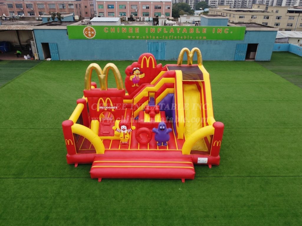 T2-8886 McDonald Theme Bouncy Castle With Slide