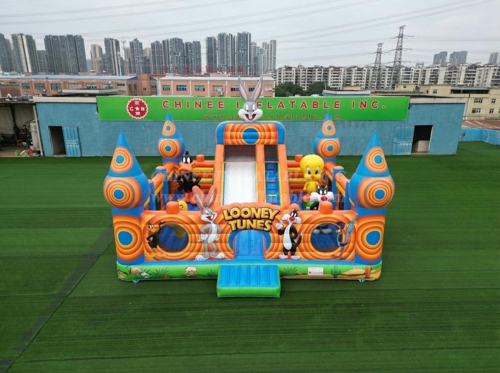 T5-3177 Looney Tunes Theme Inflatable Castle