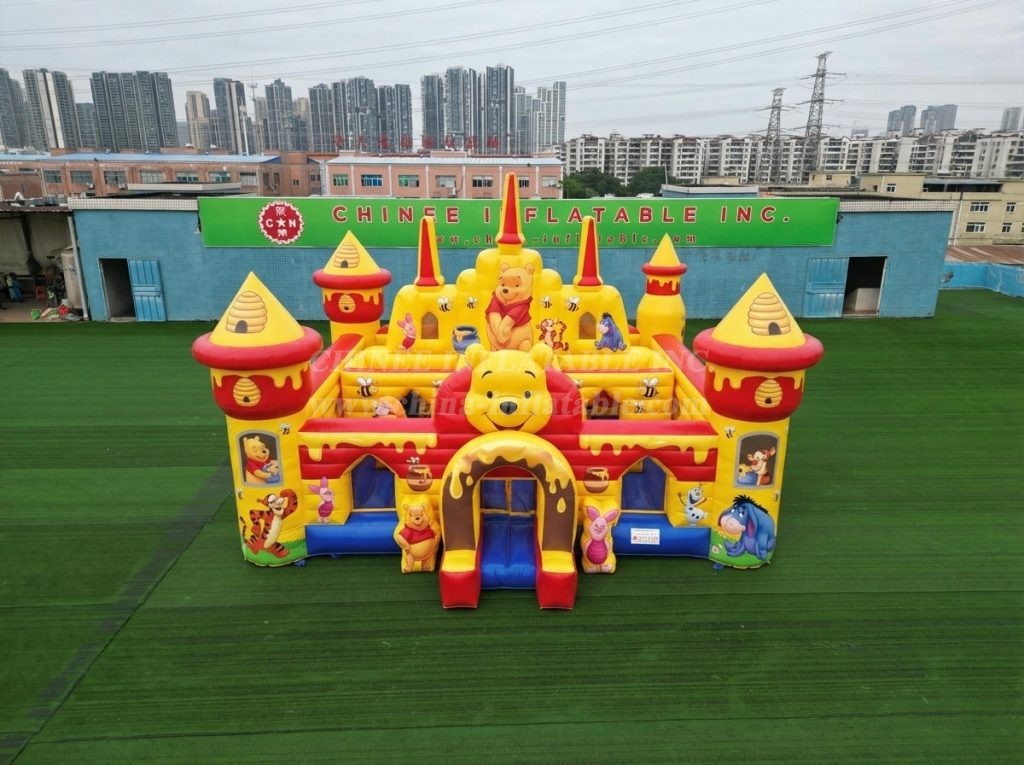 T5-3229 Winnie The Pooh Theme Inflatable Castle
