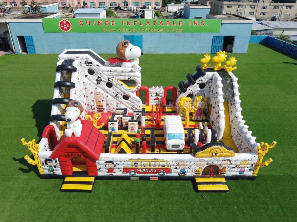 T6-6939 Snoopy Theme Inflatable Amusement