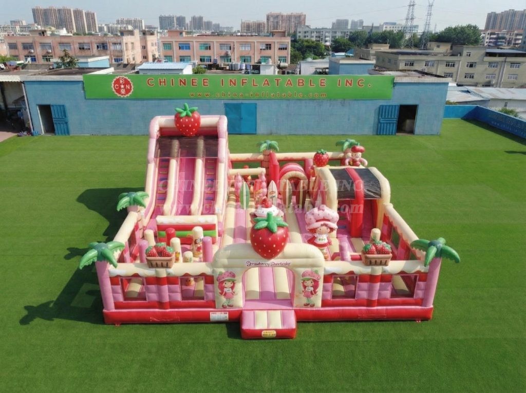 T6-7125 Strawberry Shortcake Theme Inflatable Amusement