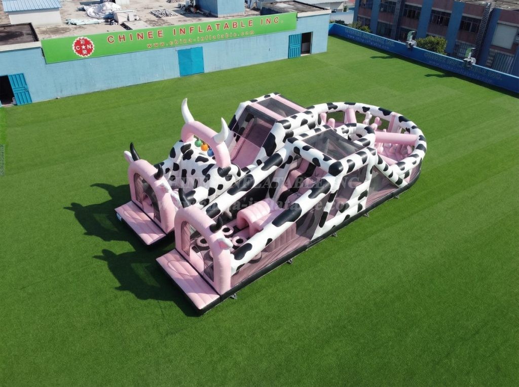 T7-5051 Cow Theme Inflatable Obstacle Courses