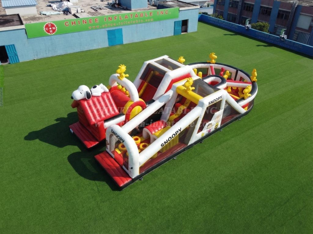 T7-5149 Snoopy Theme Inflatable Obstacle Courses