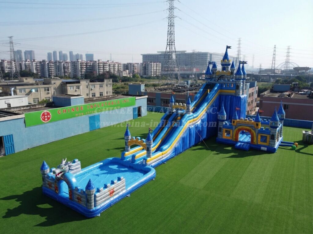 GS2-115 Castle Kingdom Theme Giant Inflatable Water Slide