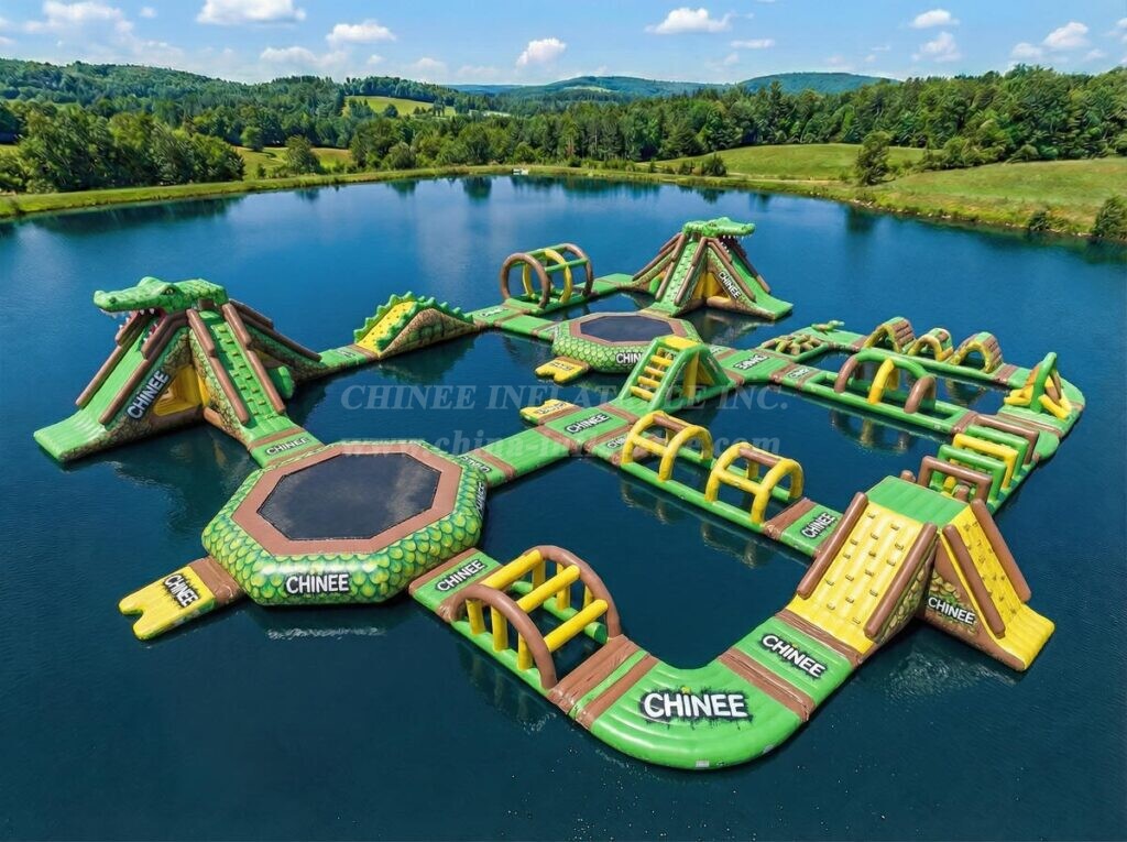 S722 Crocodile Theme Inflatable Water Park