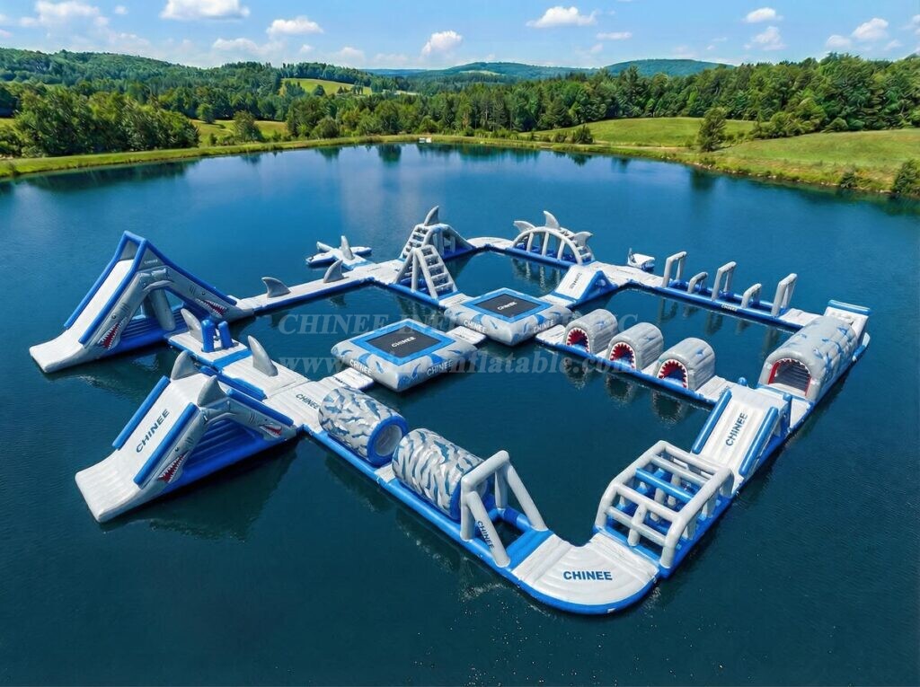 S742 Shark Theme Inflatable Water Park