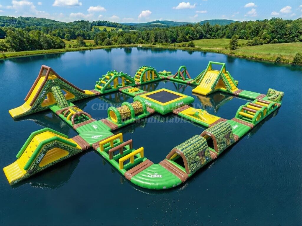 S771 Crocodile Theme Inflatable Water Park